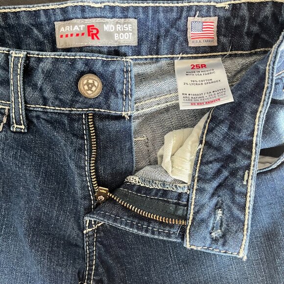 ARIAT - Women's Mid Rise Boot Cut Jeans Size 25 R Dark / Medium Wash - Picture 4 of 4